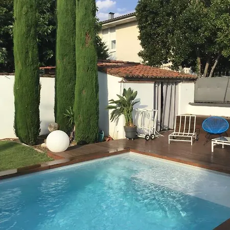 Au 120 Maison Piscine Hébergement de vacances