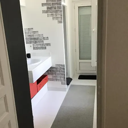 Au 120 Maison Piscine Hébergement de vacances *