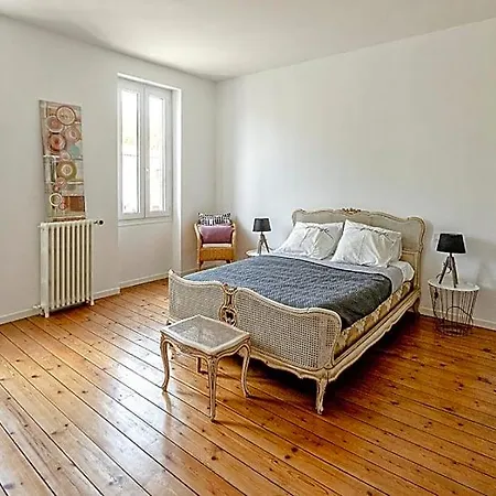 Au 120 Maison Albigeoise * Albi